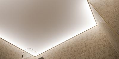Светопроводящий натяжной потолок в ванную 8 кв.м